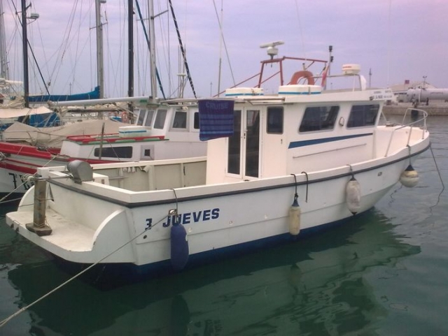 Una de las embarcaciones de Mar Clara